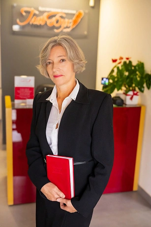 сотрудник 1